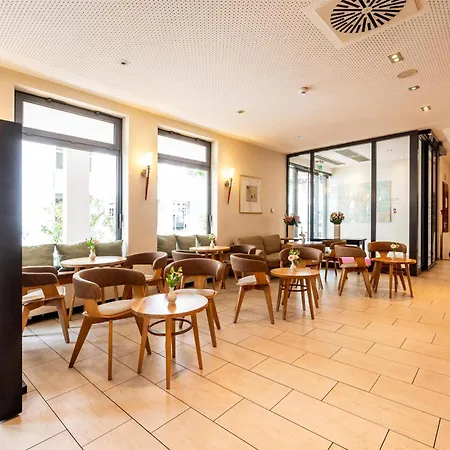 Отель Western West 3*