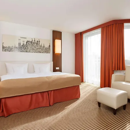 Western West Hotel 3*