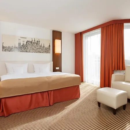 Western West Hotel 3*