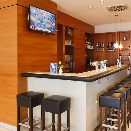 Western West Hotel 3*