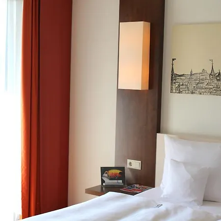 Western West Hotel